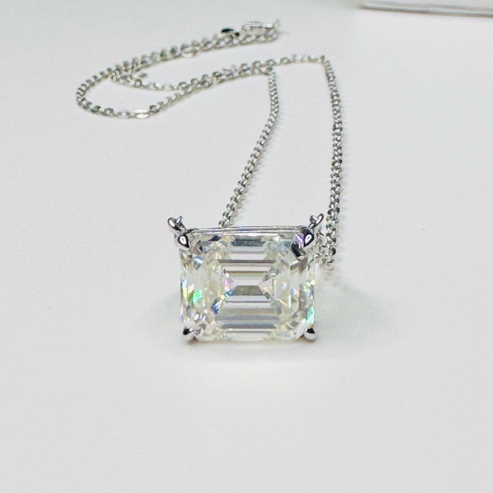 MOISSANITE Emerald Cut 5 Carat Necklace GORGEOUS! - Picture 3 of 5